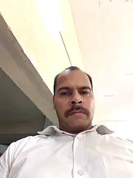 Snapshot of Vickyrajput009 chatting on 04/03/26, 08:40 Vickyrajput009 online show from 04/03/26, 08:40