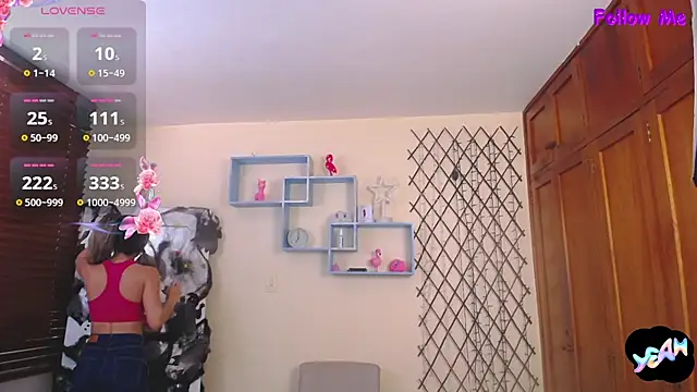 NicoleSantana online show from 10/20/25, 07:47