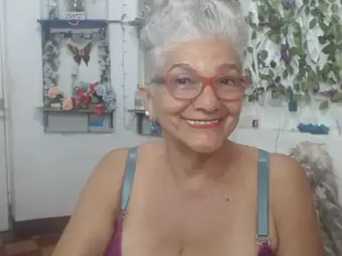 FunnyGrandma online show from 02/08/25, 05:40