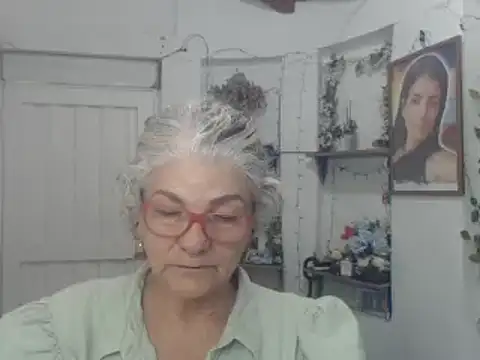 FunnyGrandma online show from 09/16/25, 02:01