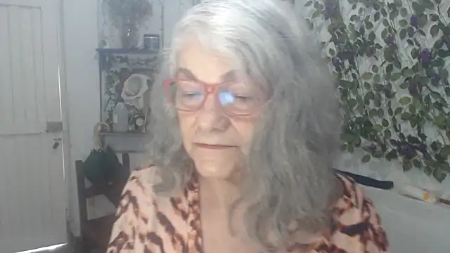 Snapshot of FunnyGrandma chatting on 02/23/26, 12:57 FunnyGrandma online show from 02/23/26, 12:57