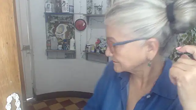 Snapshot of FunnyGrandma chatting on 05/02/26, 09:31 FunnyGrandma online show from 05/02/26, 09:31