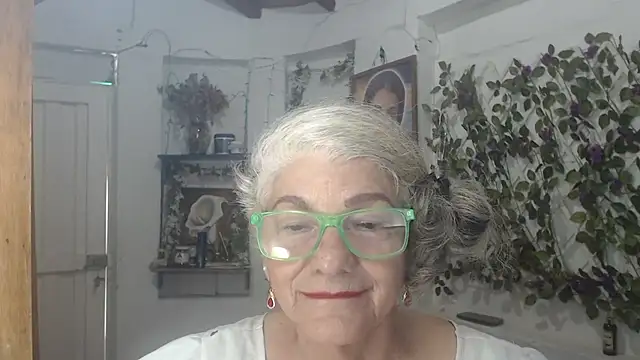 Snapshot of FunnyGrandma chatting on 07/07/26, 08:24 FunnyGrandma online show from 07/07/26, 08:24