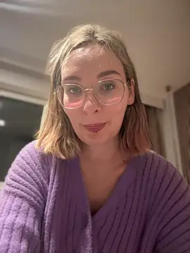 The Snowwhitee online show from 12/28/24, 05:57