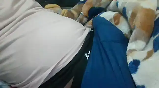 Snapshot of coolrocky346 chatting on 01/04/25, 01:21 coolrocky346 online show from 01/04/25, 01:21