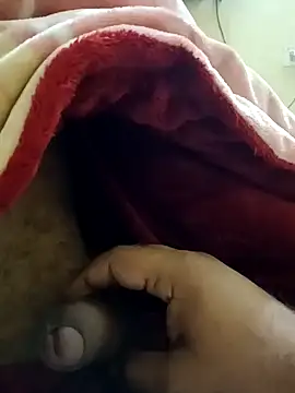 Snapshot of coolrocky346 chatting on 02/02/25, 01:23 coolrocky346 online show from 02/02/25, 01:23