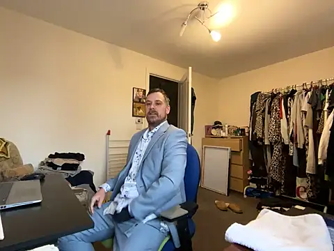 Snapshot of Kramer023 chatting on 02/07/25, 11:56 Kramer023 online show from 02/07/25, 11:56