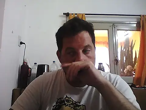 Snapshot of Reload_033 chatting on 04/29/26, 12:31 Reload 033 online show from 04/29/26, 12:31