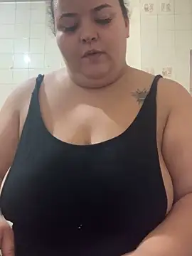 Snapshot of valentinny chatting on 03/17/25, 04:33 valentinny online show from 03/17/25, 04:33