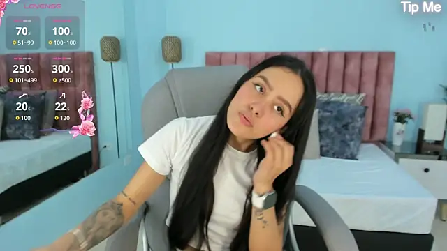 tati saldarriaga online show from 02/25/26, 08:40