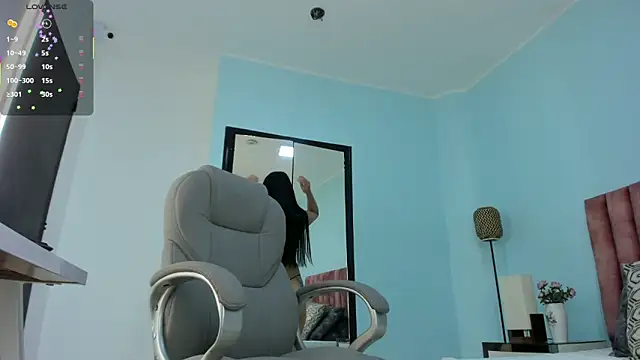 tati saldarriaga online show from 03/11/26, 03:51