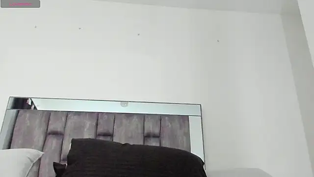 Snapshot of alyssia_ocean chatting on 05/14/26, 12:56 alyssia ocean online show from 05/14/26, 12:56