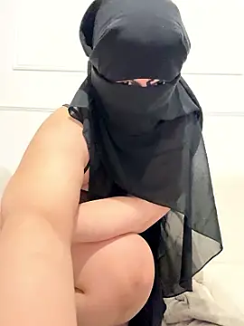 Snapshot of Marocainegroscul chatting on 01/11/26, 04:56 Marocainegroscul online show from 01/11/26, 04:56