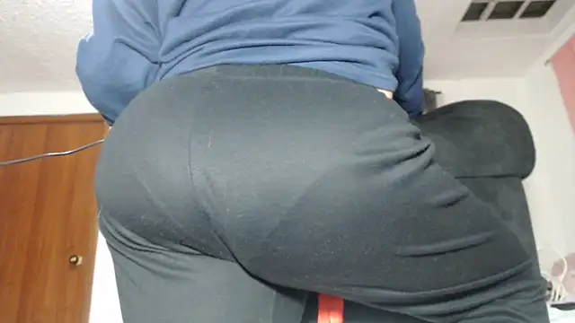 prettyangelsquirt online show from 01/31/25, 01:56