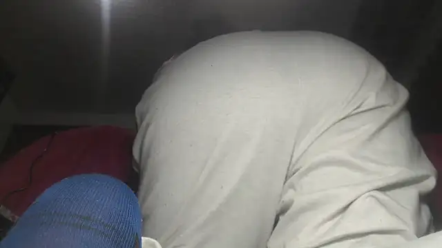 prettyangelsquirt online show from 11/12/25, 02:45