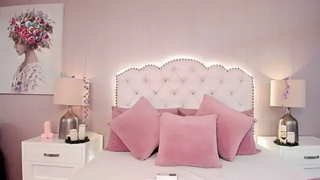 Sofiia W26 online show from 01/27/25, 09:33