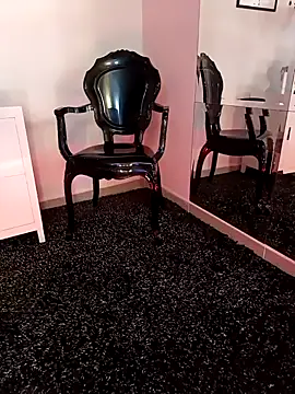 Sofiia W26 online show from 02/19/25, 04:33