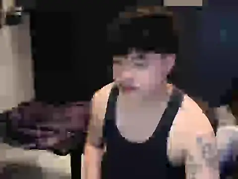 Snapshot of ASIANken911 chatting on 11/18/25, 03:38 ASIANken911 online show from 11/18/25, 03:38