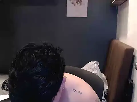 Snapshot of ASIANken911 chatting on 01/18/26, 02:43 ASIANken911 online show from 01/18/26, 02:43