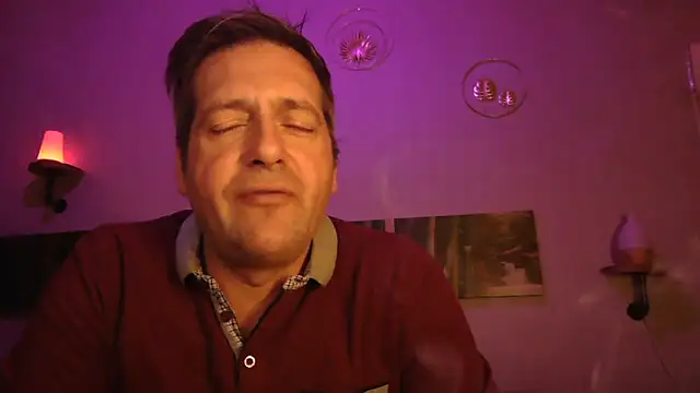 Snapshot of matrikes1 chatting on 01/15/25, 08:05 matrikes1 online show from 01/15/25, 08:05