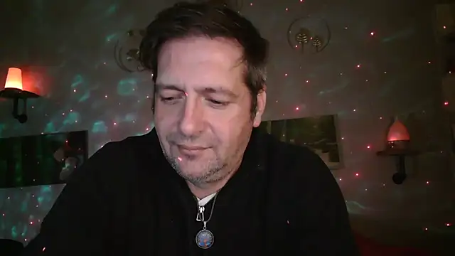 Snapshot of matrikes1 chatting on 01/27/25, 07:03 matrikes1 online show from 01/27/25, 07:03