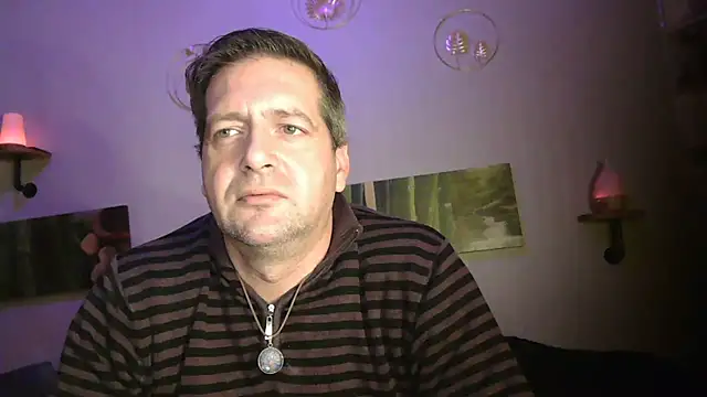 Snapshot of matrikes1 chatting on 01/29/25, 06:50 matrikes1 online show from 01/29/25, 06:50