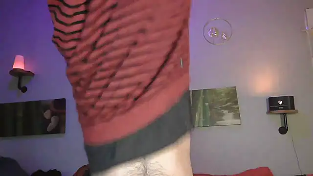 Snapshot of matrikes1 chatting on 02/19/25, 05:06 matrikes1 online show from 02/19/25, 05:06