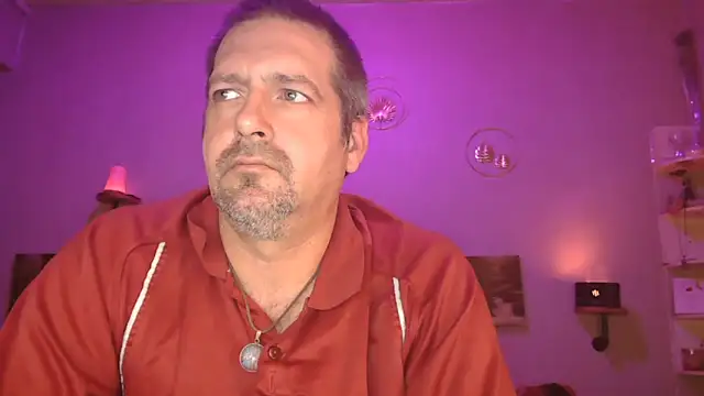 Snapshot of matrikes1 chatting on 03/10/25, 05:07 matrikes1 online show from 03/10/25, 05:07