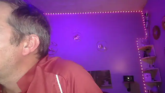 Snapshot of matrikes1 chatting on 09/26/25, 06:12 matrikes1 online show from 09/26/25, 06:12