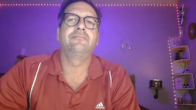 Snapshot of matrikes1 chatting on 10/24/25, 04:58 matrikes1 online show from 10/24/25, 04:58