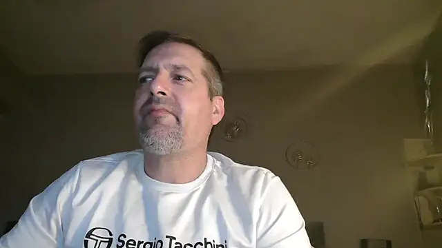 Snapshot of matrikes1 chatting on 03/15/26, 04:35 matrikes1 online show from 03/15/26, 04:35