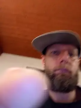 Snapshot of Kw8585kw chatting on 12/14/25, 11:09 Kw8585kw online show from 12/14/25, 11:09