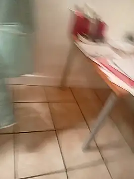 Snapshot of Kw8585kw chatting on 02/13/26, 03:57 Kw8585kw online show from 02/13/26, 03:57