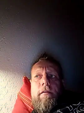 Snapshot of Kw8585kw chatting on 05/03/26, 02:28 Kw8585kw online show from 05/03/26, 02:28