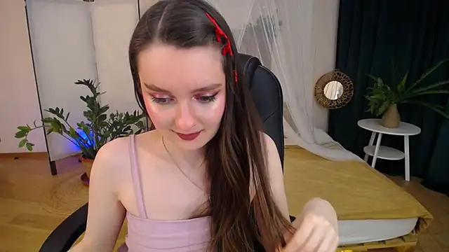 CloudGrace online show from 02/05/25, 06:13