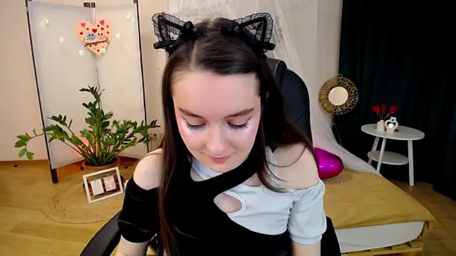 CloudGrace online show from 02/16/25, 06:21