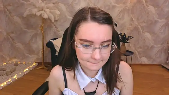 CloudGrace online show from 10/22/25, 03:18