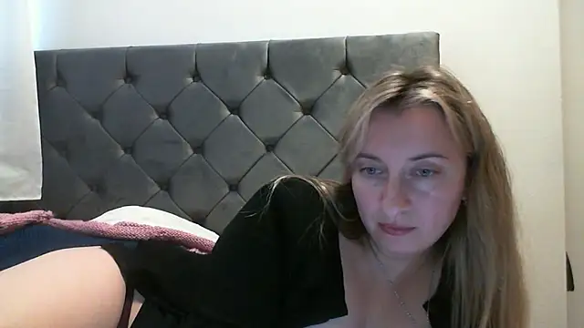 SusanCurt online show from 11/13/25, 10:36