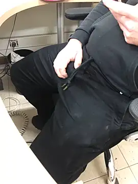 Snapshot of Mindnorthcam2 chatting on 03/14/25, 01:35 Mindnorthcam2 online show from 03/14/25, 01:35