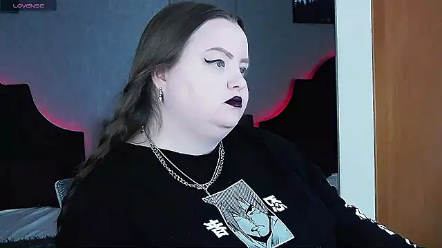 Snapshot of EMMA__CONNOR chatting on 12/09/24, 10:11 EMMA CONNOR online show from 12/09/24, 10:11