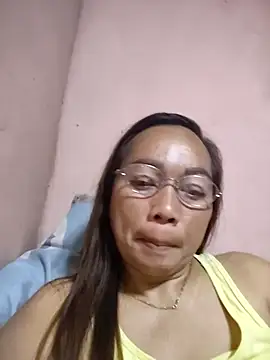 asianwet4u online show from 12/15/25, 08:24