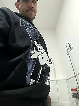 Codymc89 online show from 10/10/25, 05:12