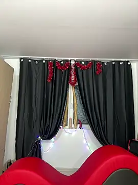 Snapshot of Alimela chatting on 02/04/25, 04:08 Alimela online show from 02/04/25, 04:08