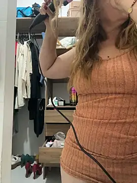 moniquerainx online show from 10/23/25, 11:03