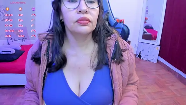 esmeralda milf online show from 05/08/26, 08:36