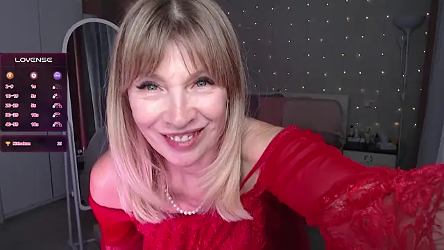 Snapshot of JuliaVilnet chatting on 11/01/25, 05:26 JuliaVilnet online show from 11/01/25, 05:26