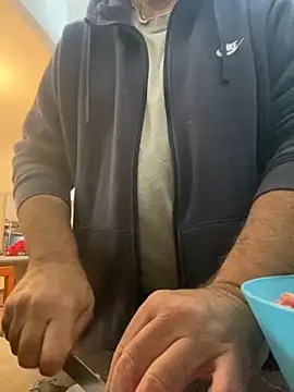 Snapshot of ANONIMO7735 chatting on 11/09/25, 11:19 ANONIMO7735 online show from 11/09/25, 11:19