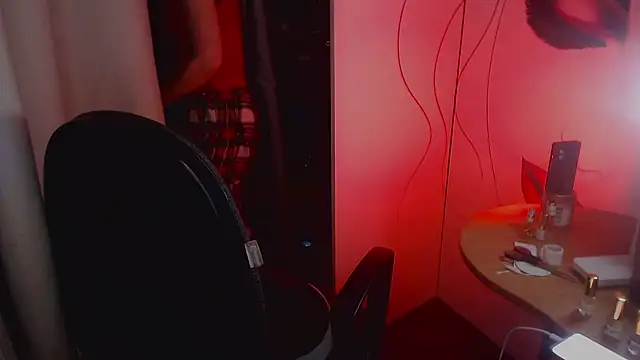 Snapshot of JohansonKatie chatting on 01/12/25, 03:49 JohansonKatie online show from 01/12/25, 03:49