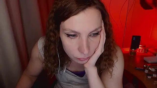 Snapshot of JohansonKatie chatting on 01/15/25, 01:31 JohansonKatie online show from 01/15/25, 01:31