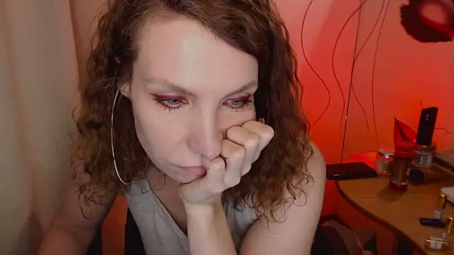 Snapshot of JohansonKatie chatting on 01/20/25, 03:50 JohansonKatie online show from 01/20/25, 03:50